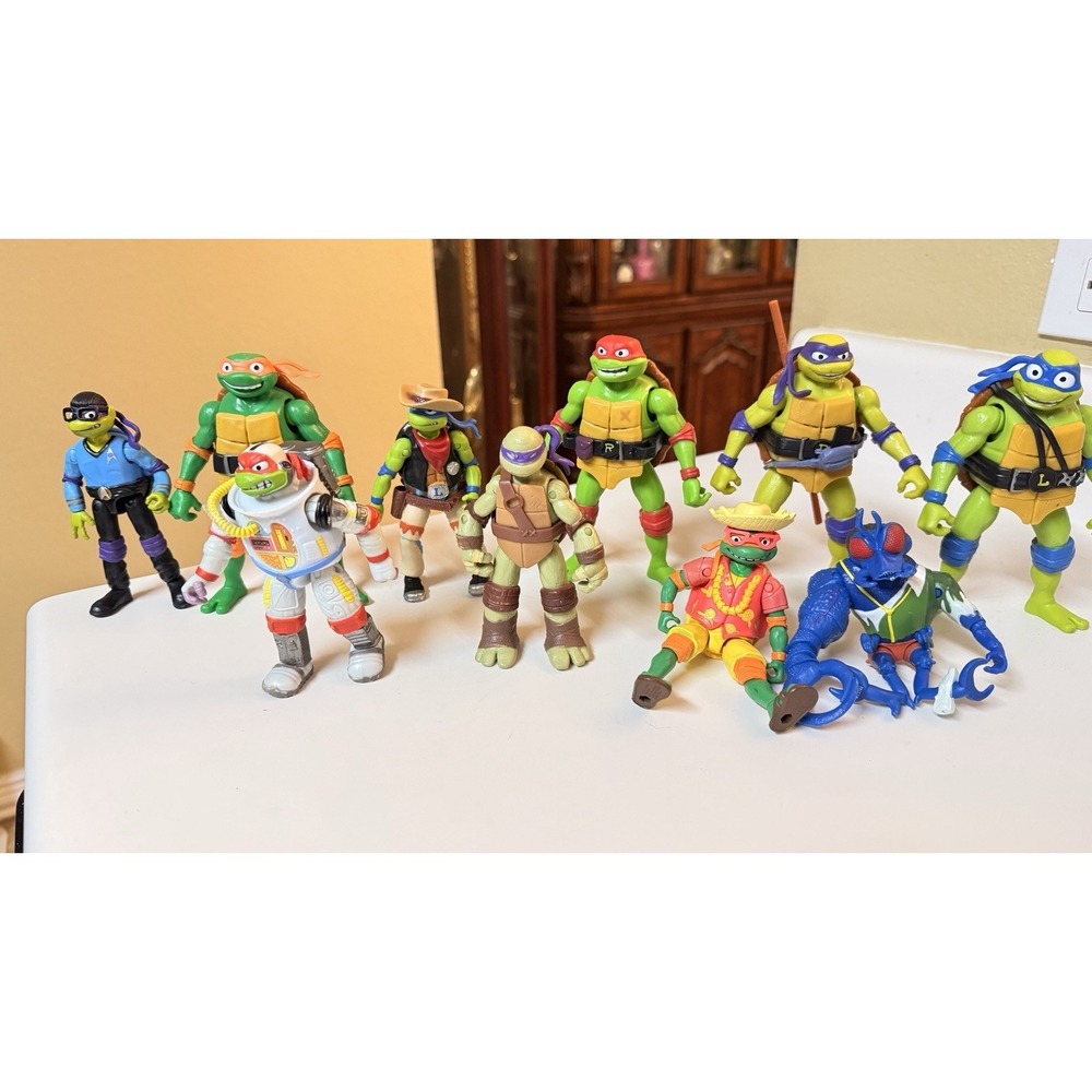 Teenage Mutant Ninja Turtles (TMNT) Mixed Action Figure Lot – 10 Figures +access